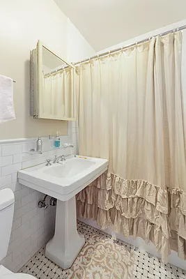 Rented by Douglas Elliman | media 9