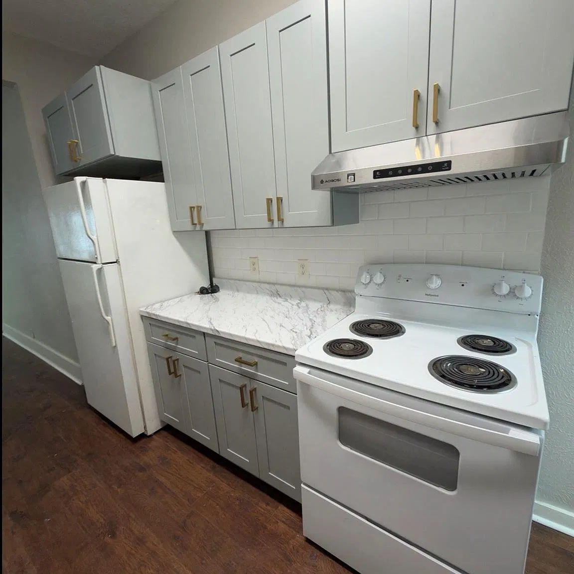 2 bed, 1.0 bath, 900 sqft, $1,350 — Photo 4