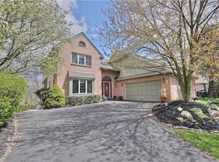 2897 Exeter Dr, Emmaus, PA 18049