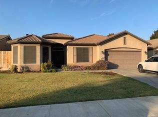 1014 W Orange St, Hanford, CA