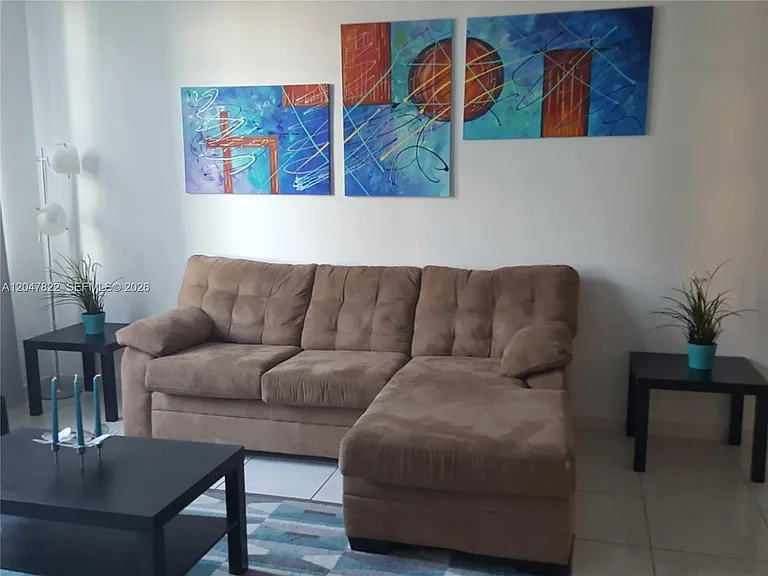 5401 Collins Ave #311 — Photo 3