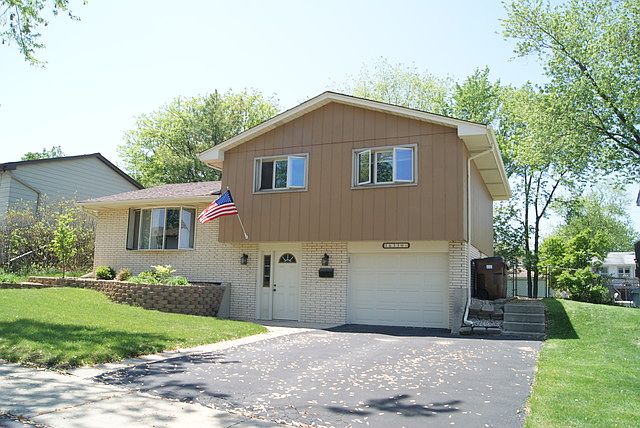 1st image of 16330 S 64th Ct