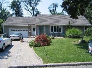 557 Edmund Ter, Paramus, NJ 07652