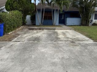 6242 NW 1st St, Pompano Beach, FL 33063