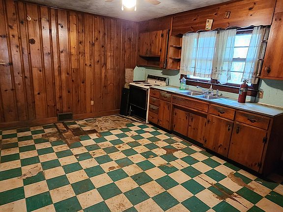 2nd image of 19358 Virgil H Goode Hwy