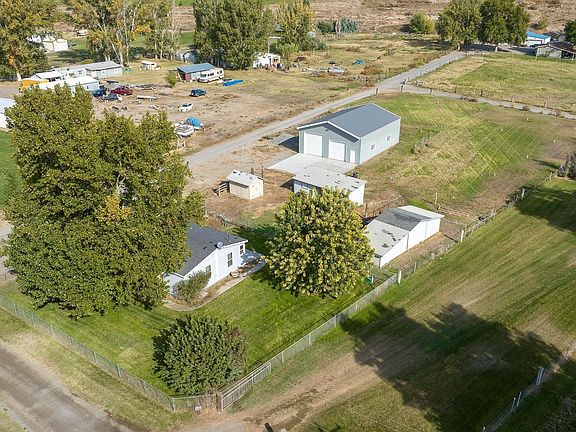 3rd image of 80503 N 726th Pr NE