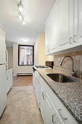 Rented by Keller Williams NYC | media 10