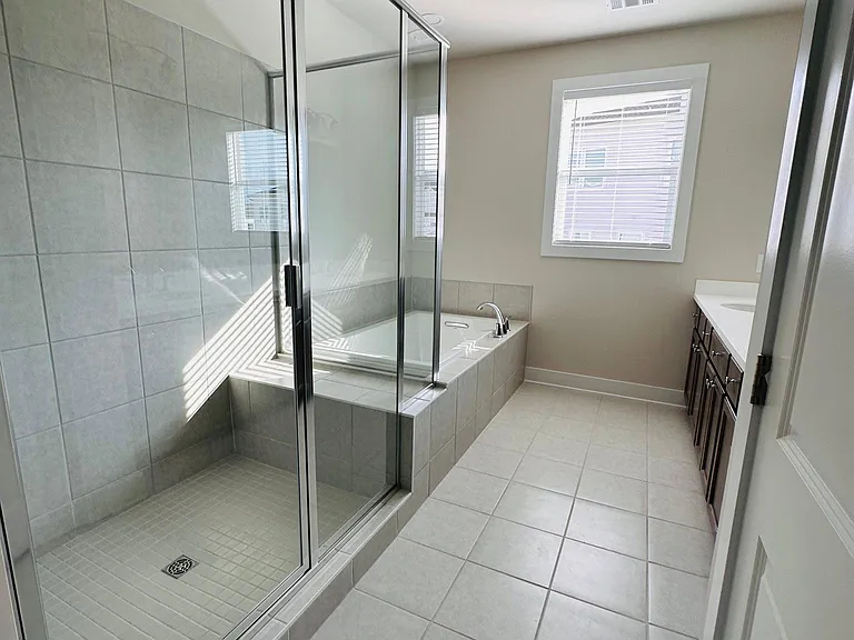 1247 Winterhaven Dr #1247 — Photo 38