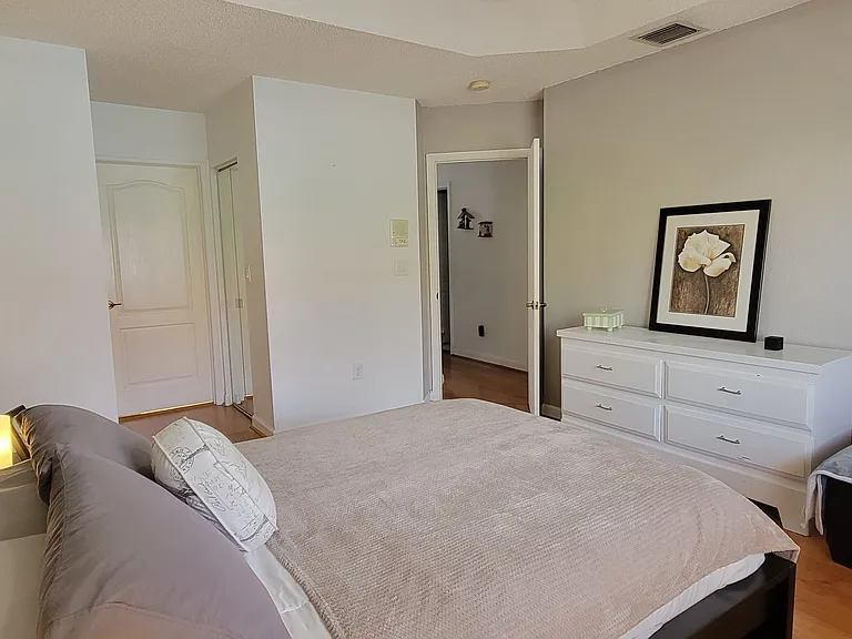 5132 NW 114th Ct — Photo 6