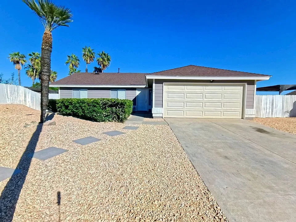 241 Southshore Dr