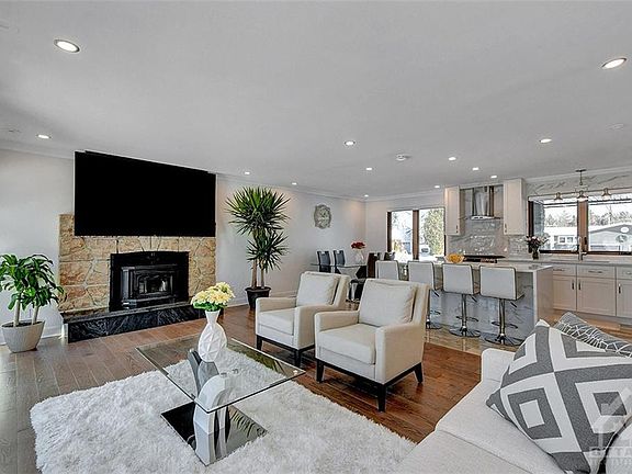 4th image of 6552 Marina Dr