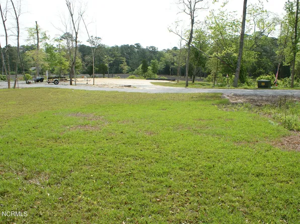 460 Vfw Road, Cedar Point, NC 28584