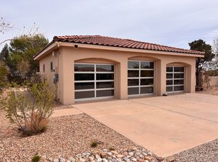 4512 Huron Dr NE, Rio Rancho, NM 87144