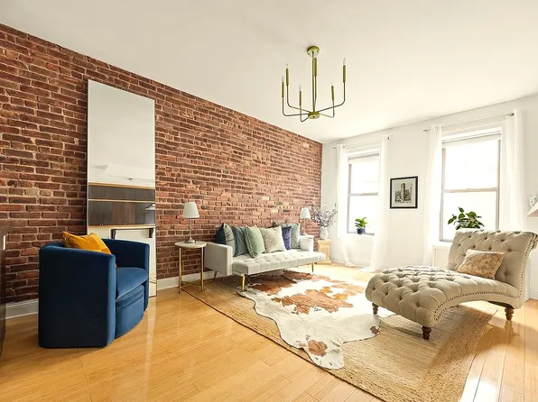 125 Eastern Pkwy APT 4F, Brooklyn, NY 11238