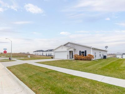 324 Post Oak Dr, Cedar Falls, IA, 50613