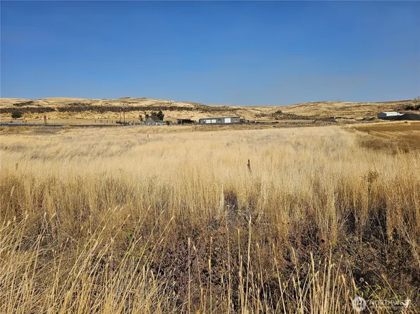 6 W North Avenue, Washtucna, WA 99371