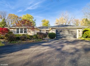 3030 Floral Dr, Northbrook, IL