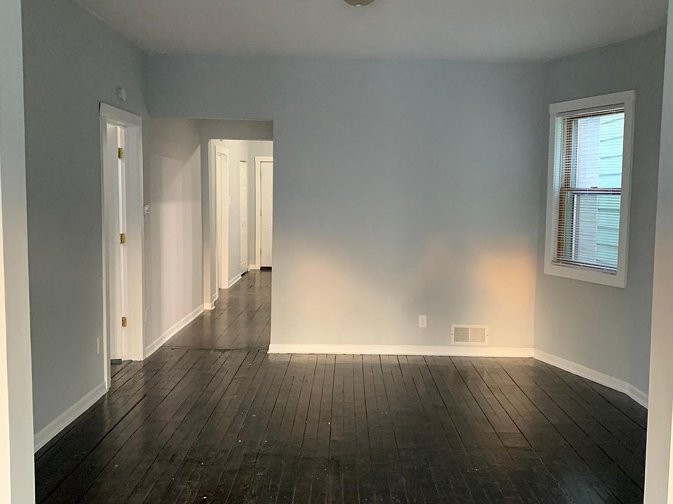 Dining Rm
