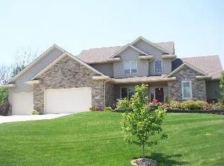 5075 Pond View Cir, Ames, IA 50014