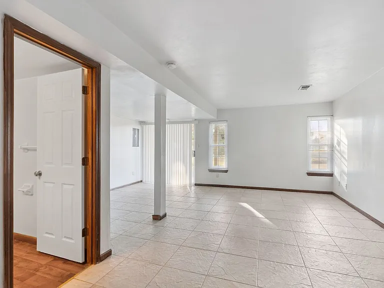 12110 Autumn Lakes Dr — Photo 24