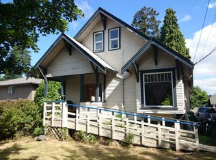 1904 N 50th St, Seattle, WA 98103