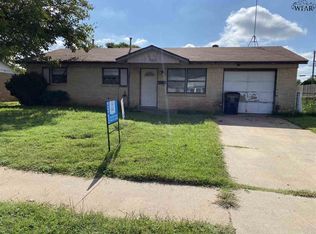 2703 Ridgeway Dr, Wichita Falls, TX 76306