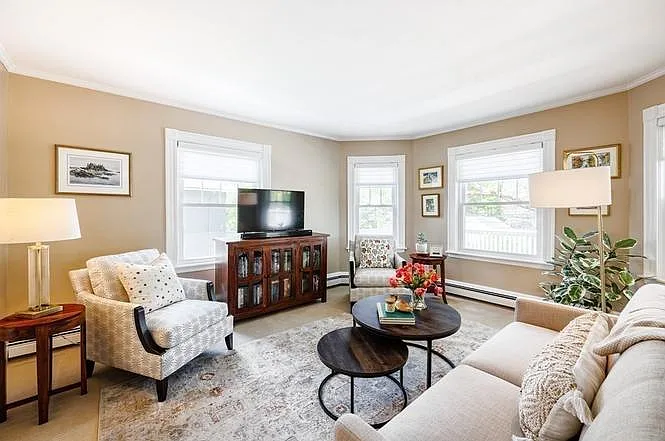 56 Temple St #1 — Photo 11