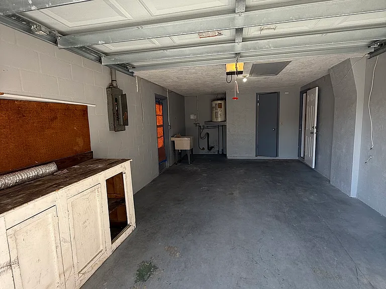 3511 Odom Dr — Photo 17