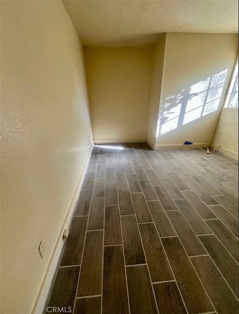 3 bed, 2144 sqft, $2,900 — Photo 4