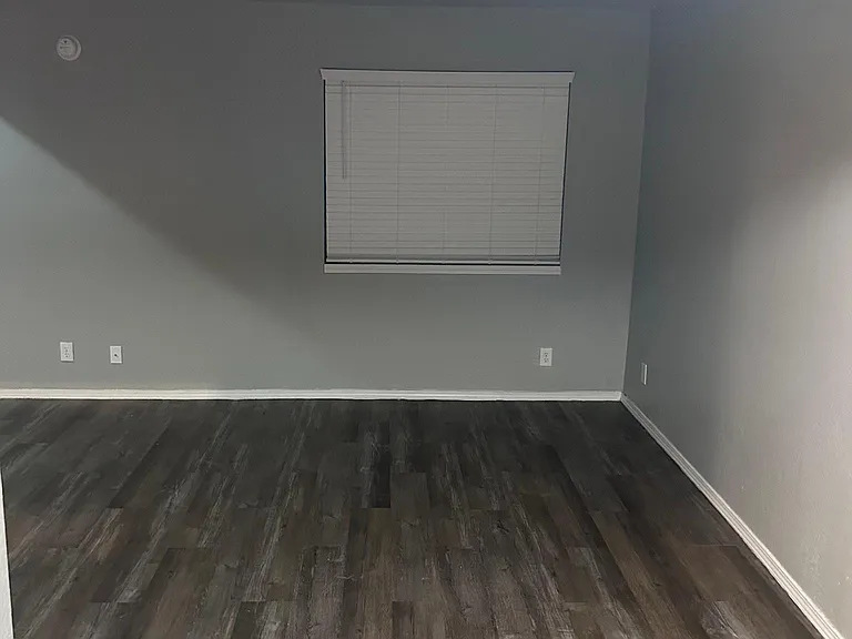 6622 S Zunis Ave #310 — Photo 5