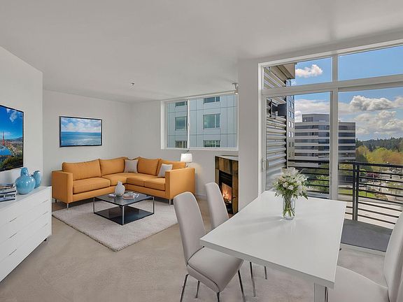 4th image of 300 110th Ave NE APT 605