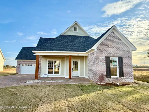 2481 Saint Charles Cv, Southaven, MS 38672
