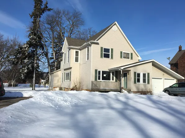 648 2nd Ave SW, Wells, MN 56097