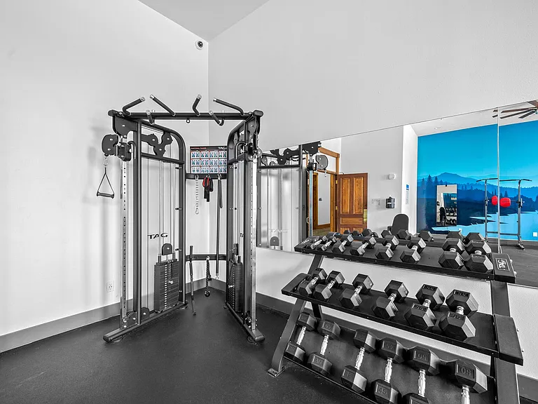 The Academy — Photo 15