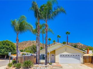 10928 Magna Ln, Lakeside, CA 92040
