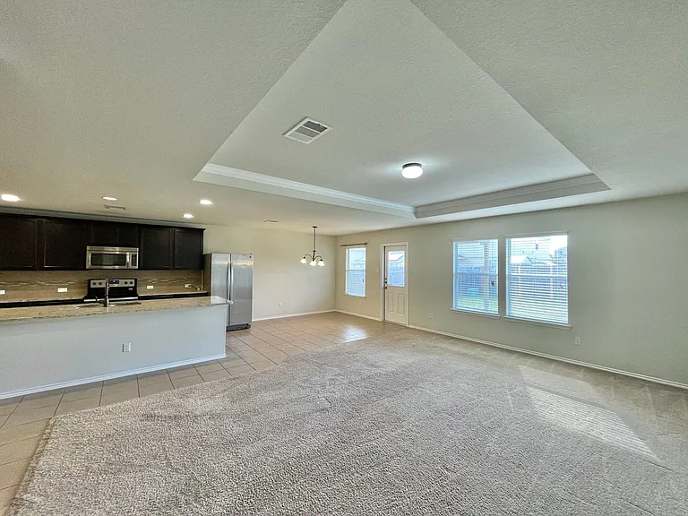 304 W Orion Dr — Photo 12
