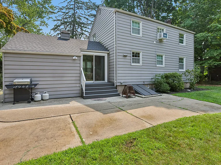 30 Kinderkamack Rd — Photo 20