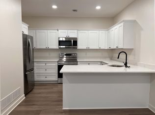 2550 Dawes Pl, River Falls, WI 54022