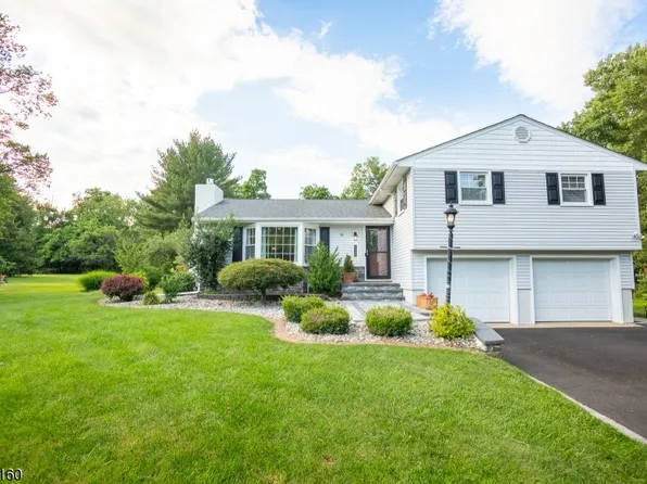 19 Meadow Ln, Raritan Twp., NJ 08822