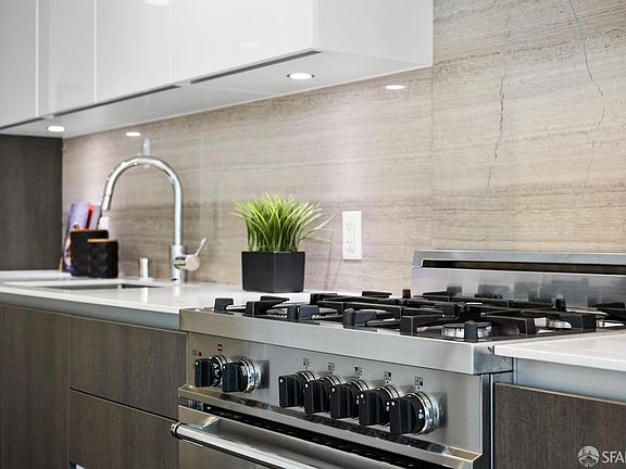 4th image of 8 Buchanan St Unit 200