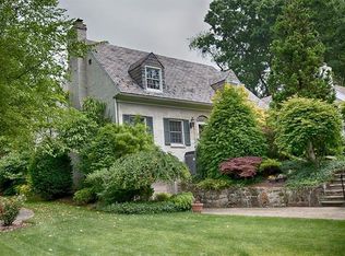 114 Youngwood Rd, Pittsburgh, PA 15228