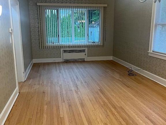 4th image of 56 Seger Ave