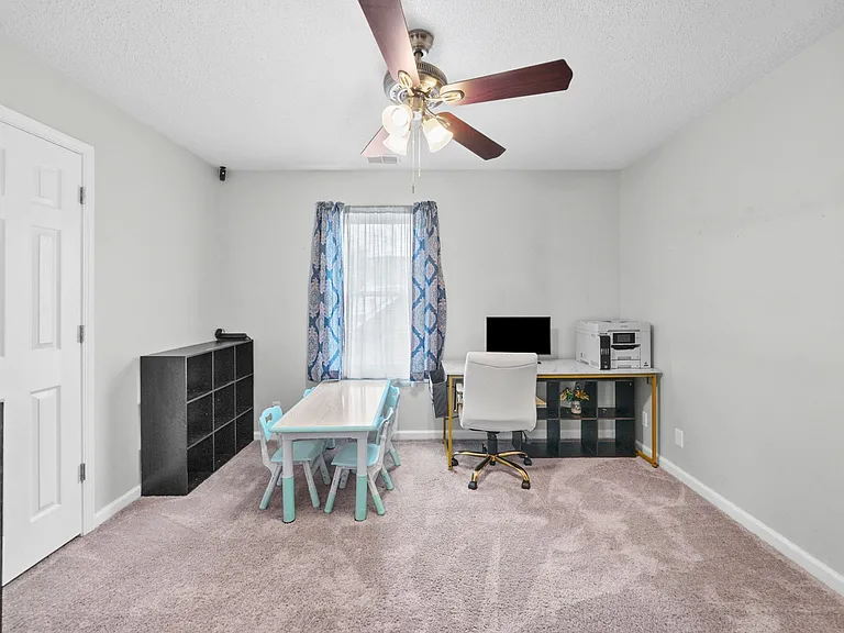 1283 Carnation Ct — Photo 22