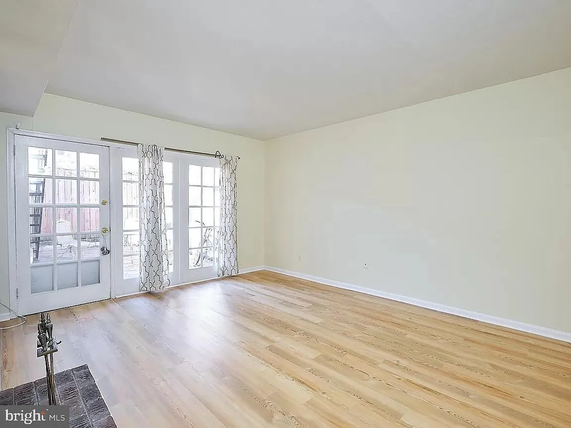 1 bed, 1.0 bath, 542 sqft, $2,000 — Photo 4