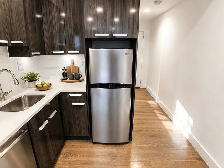 88 W Cedar St #4F — Photo 4