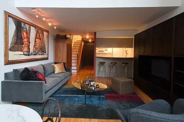 Sold by Shannon Bailey Real Estate | media 18