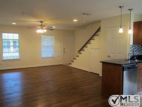 4th image of 4702 Bradford Dr #4702B