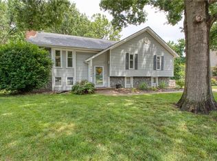 12304 W 99th Ter, Lenexa, KS 66215