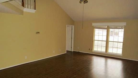5th image of 1203 Columbine Ct