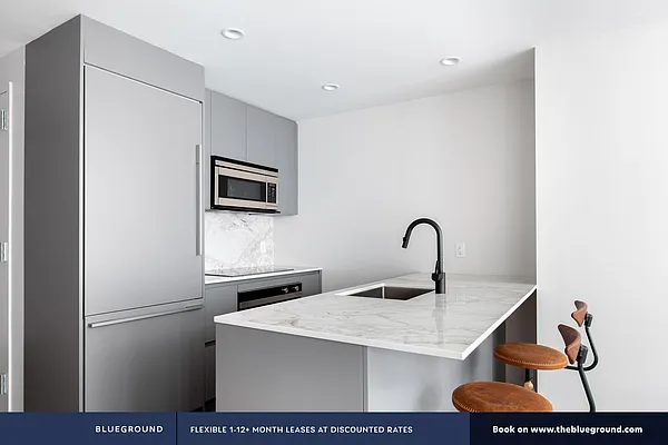 Rented by The Blueground | media 37